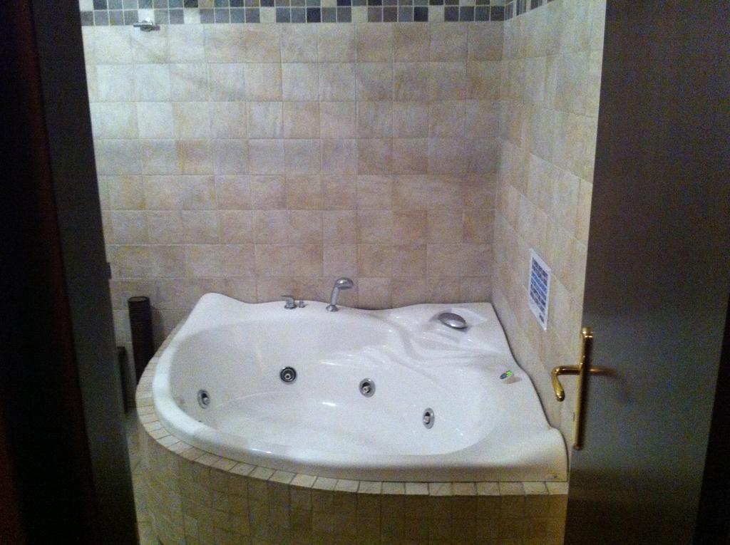 Ciao Ciao Roma Bed & Breakfast Стая снимка